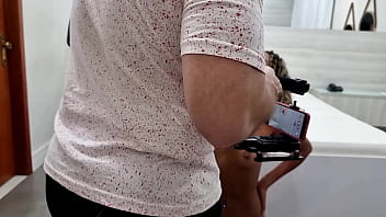 Bastidores da novinha karina mello fazendo dp e ganhando leite fake na boca