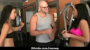 Amateur lets the pussy talk 28