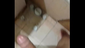 Jugando con mi pollla Jugando con mi pollla