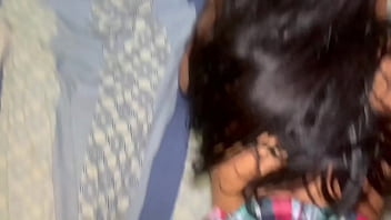 Minha enteada veio pra cima de mim enquanto minha esposa foi na rua