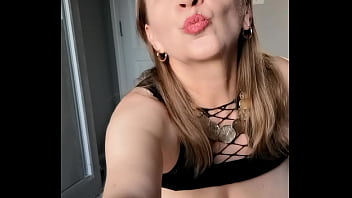Gilf seducing you by mature natural big boobs sexy outfit and horny pussy
