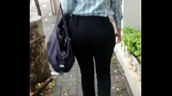 Loira gostosa na rua Loira gostosa na rua