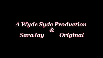 The twerking cougar sara jay plays with her long bbc dildo