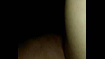 Casada sentando no marido