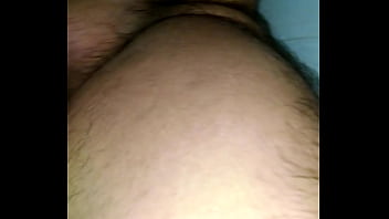 Casada sentando no marido