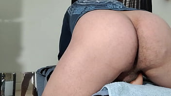 Vienedo muy rico con mi toy