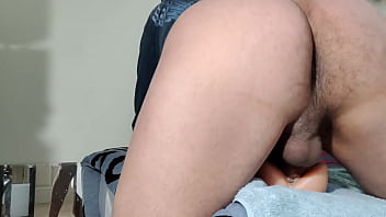 Vienedo muy rico con mi toy