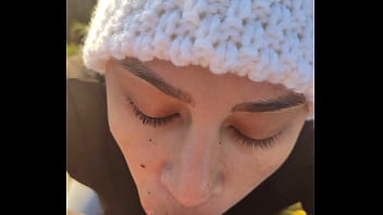 Tomando café e ganhando uma mamada deliciosa