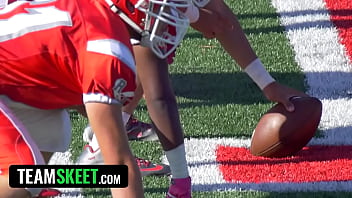 Stepbro owns slutty stepsisters after winning a bet