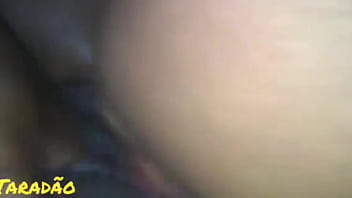 Enchendo o cuzinho de porra