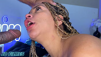 Loira x morena quem da mais o cú