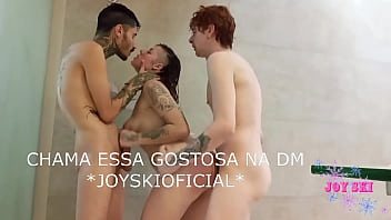 Casada no motel com os amigos Casada no motel com os amigos