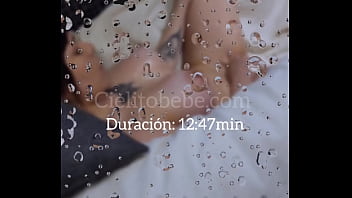 Me aceito toda en la bañera y doy sentones hasta acabar adelanto