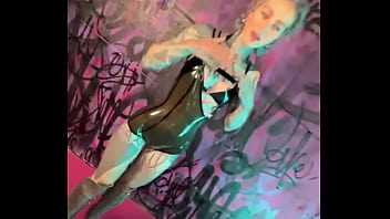 Do you like it shiny i love it shiny make sure to find me on the other side of the world wide web and let o