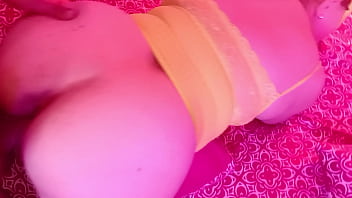 Camarera caliente tiene una habitación en el bar para follar con extraños le pone los cuernos a su cornudo marido le encanta el sexo sin condon 3