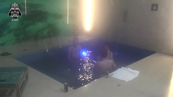 Threesome with friends in the motel pool