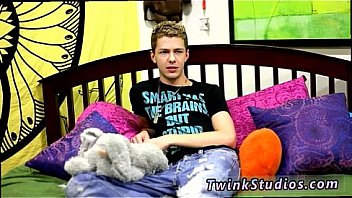 Emo Boy Gay Porn Gym Keith Conner Is One Sexy Expressive Youngster thumbnail