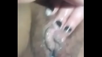 Lo hace con su amigo