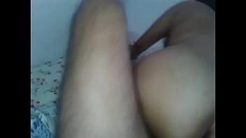 Wife makes hubby cum leonordes