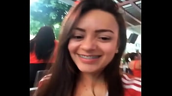 Con la roja puesta vamos america a ganar para darle una merecida bienvenida a juanfer quintero