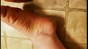 Hot toes Hot toes