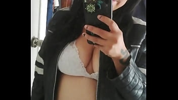 Amiga me mandan vídeo