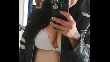 Amiga me mandan vídeo