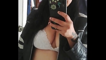 Amiga me mandan vídeo