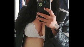 Amiga me mandan vídeo