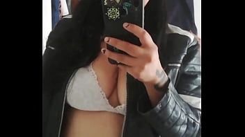 Amiga me mandan vídeo