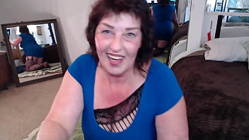 717 redheaded mature beauty loves to tell men how to bring themselves to orgasm now do as she says