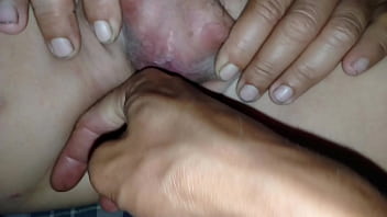 แหกหีสาวใหญ่เอาควยยัดรูแตดในท่า69จนน้ำแตก