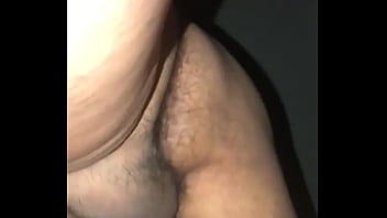 Dandole duro desde atras