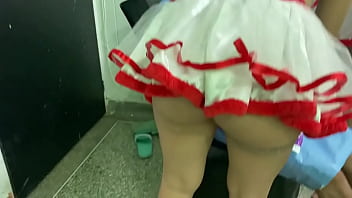 Le mamamos la polla a ese chico y después el nos penetra bien duro