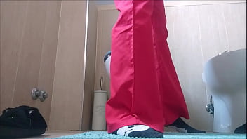 It's toilet time with my red pants