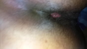 A ella le gusta por atras