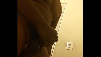 Me la jalo pensando en ti