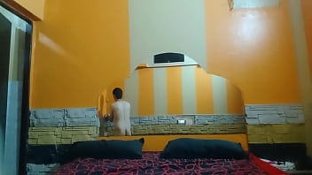 En el motel se la chupó hacemos un 69 y cogemos de perrito mientras filmo cn e telefono