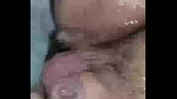 Gretala filma il cazzo in acqua