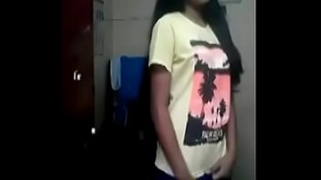 Teen girl hot bathroom mms part 1