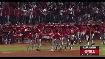 Junior caminero singando al licey