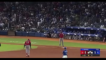 Junior caminero singando al licey