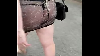 Mini robe transparente et talons