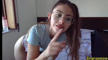 Shanaxnow ass fingering ass playing with my snots nostrils