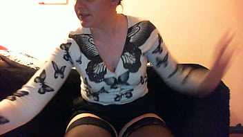 Nicoletta's solo exploration of mouth soap fetish in her private room