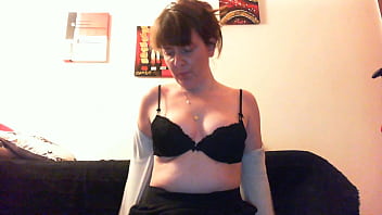 Nicoletta's solo exploration of mouth soap fetish in her private room