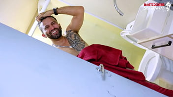 Agata levou um banho de porra depois da cena