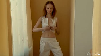 Blonde beauty paula z wrecks herself till cum so loud