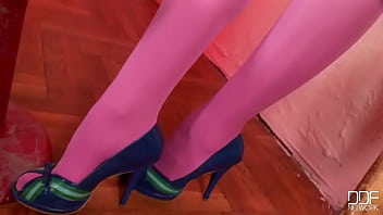 Bountiful brunette exhibitionist