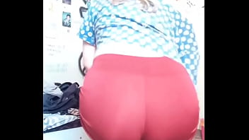 Gostosa dançando funk